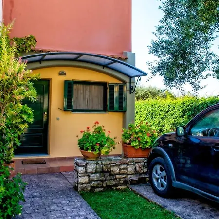 Holiday home Wave And Sea Barbati